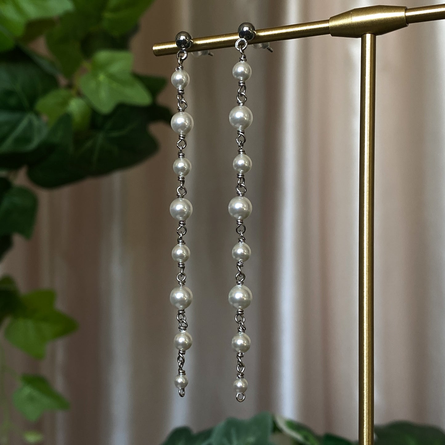 Sora ~ Pearl Sequence Post Earrings