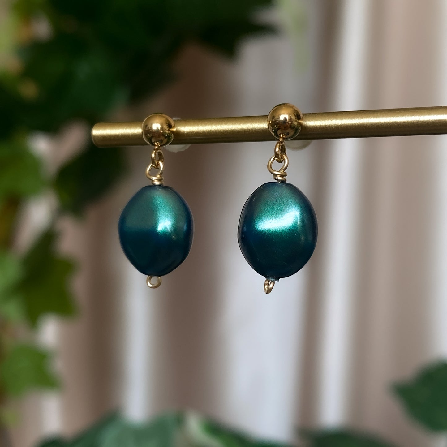 Lagoon Mermaid ~ Coin Pearl Earrings