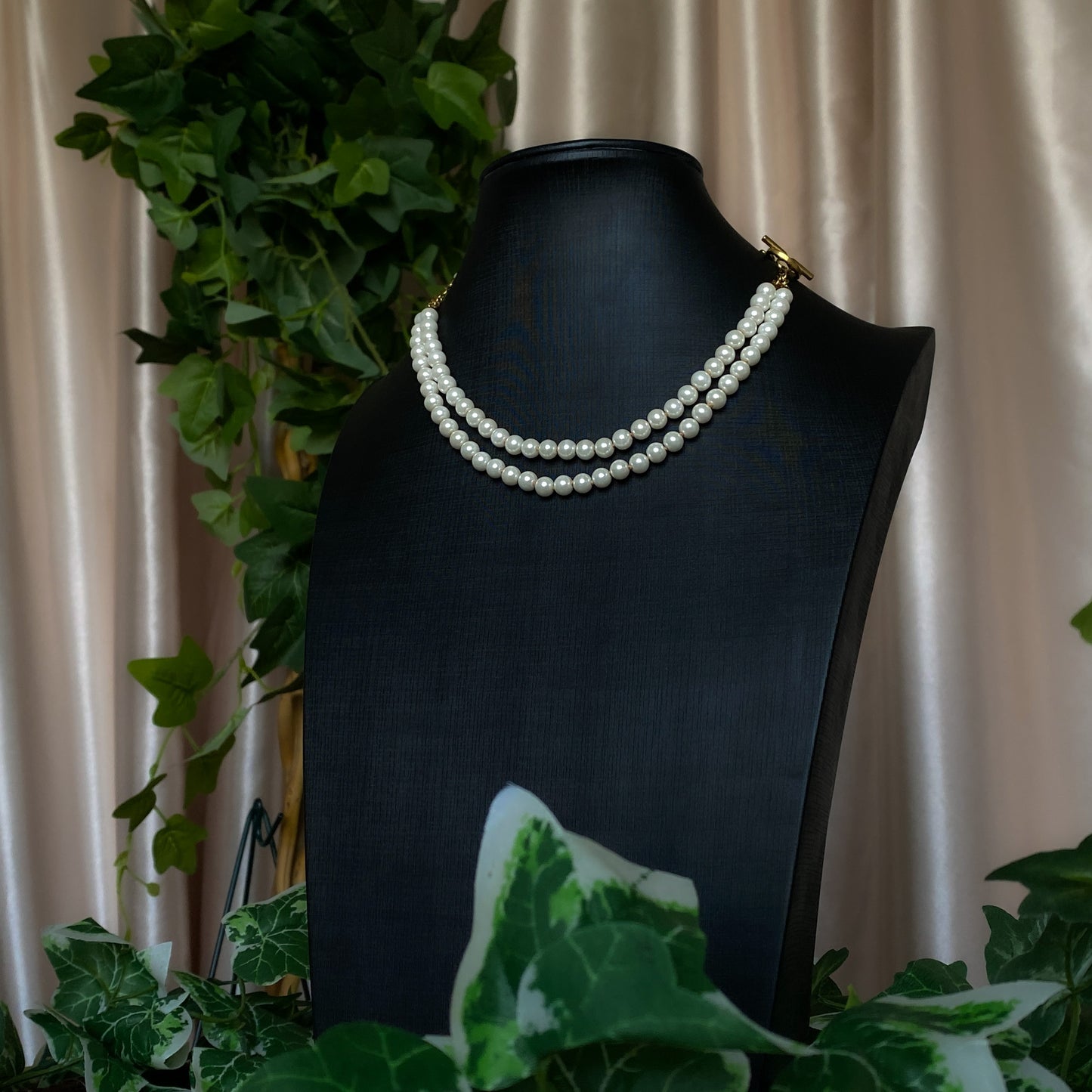 Venus II ~ Glass Pearl & Gold Overlay Knotted Pearl Necklace