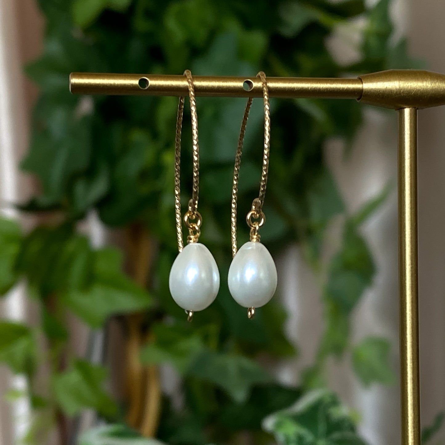 14k Gold Filled Glass Pearl Sparkle V-Hook Dangles