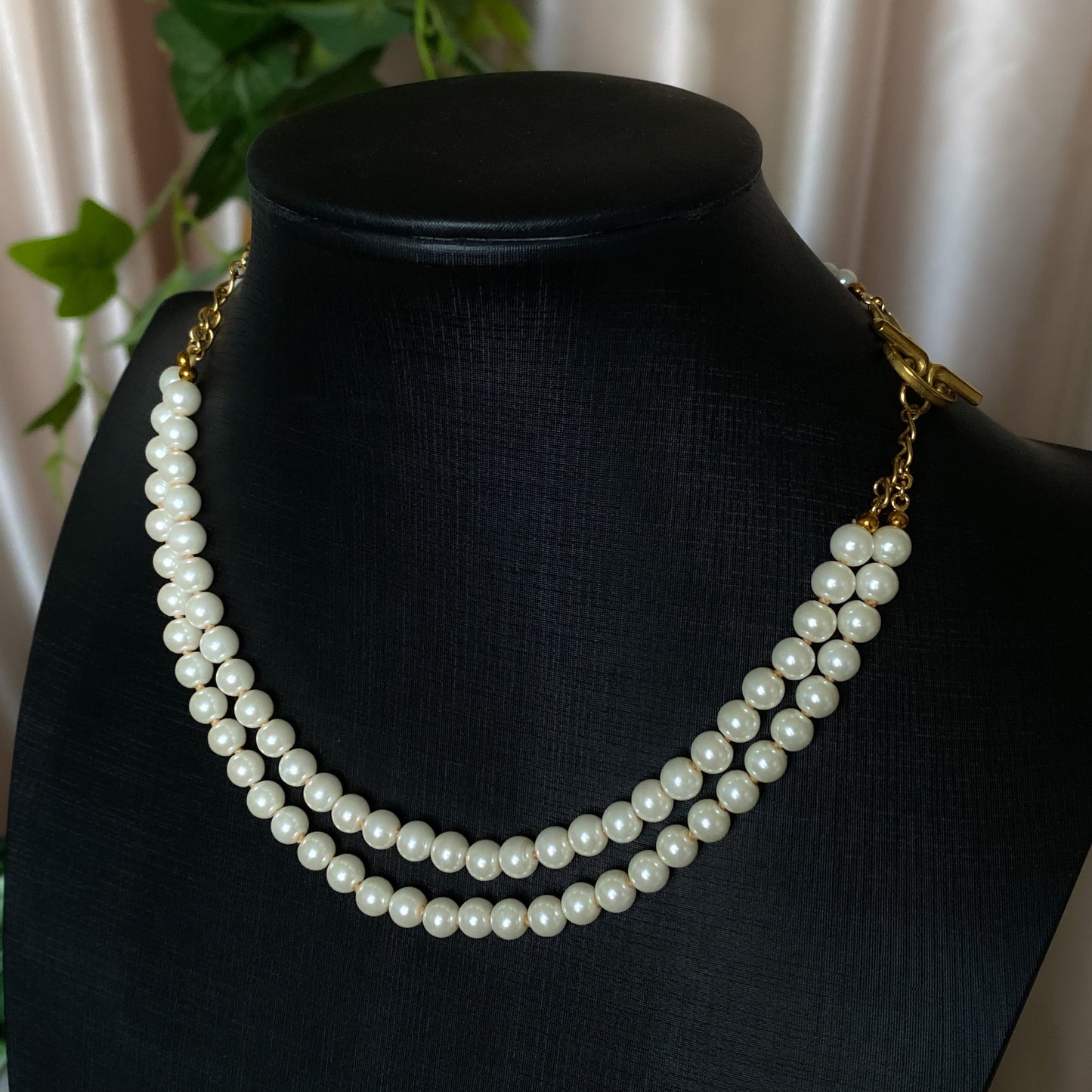 Venus II ~ Glass Pearl & Gold Overlay Knotted Pearl Necklace