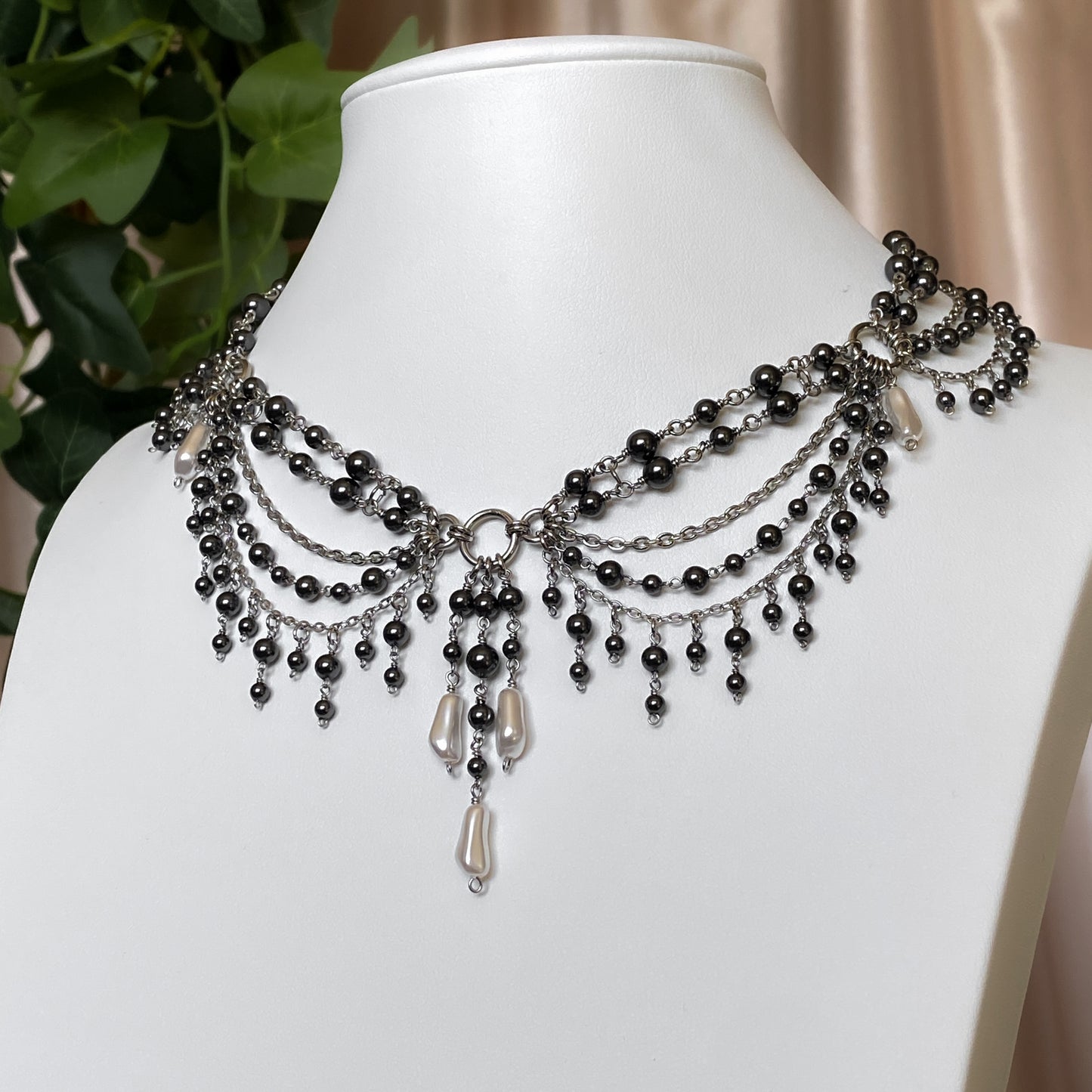 Black Swan ~ Crystal Pearl Chandelier Choker