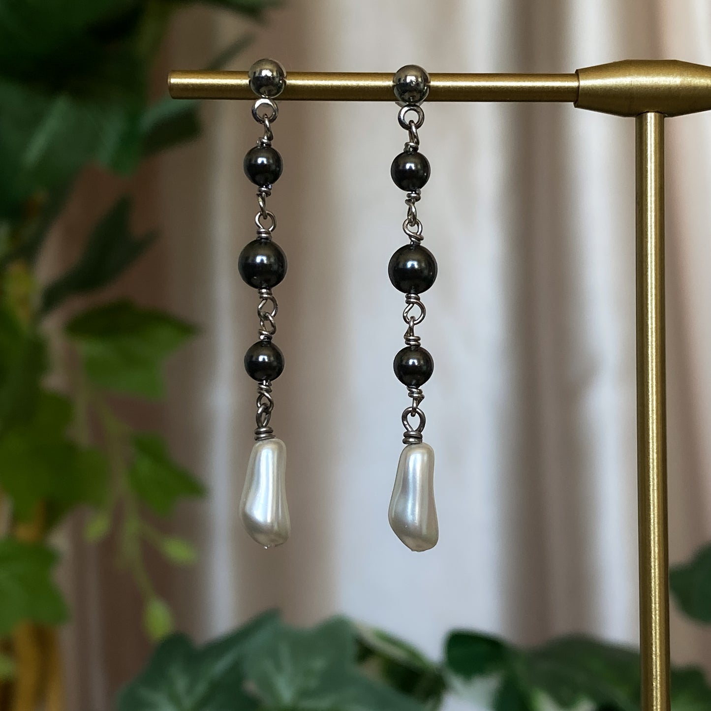 Black Swan ~ Crystal Pearl Charm Earrings