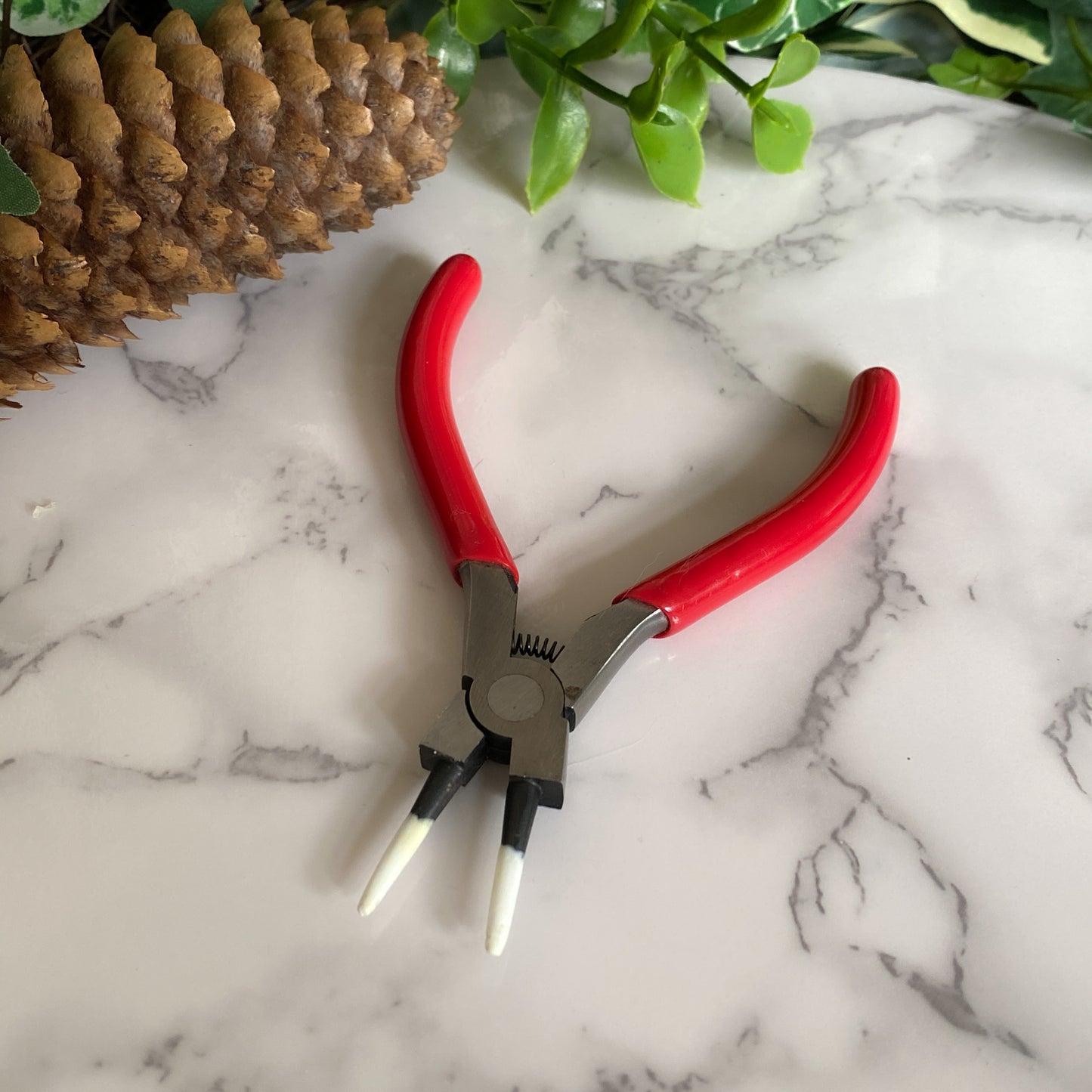 Round Nose Pliers with Tool Magic Coating