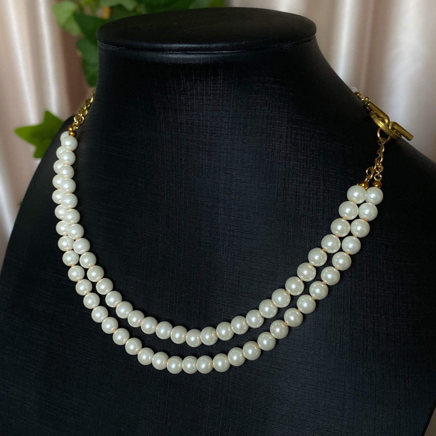 Venus II ~ Glass Pearl & Gold Overlay Knotted Pearl Necklace